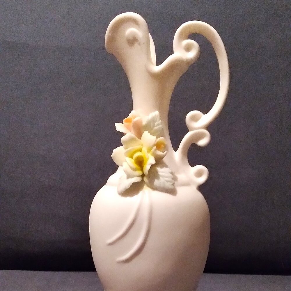 Vintage Linwile Ardalt Japan Verithin Porcelain Bisque China Pitcher Bud Vase